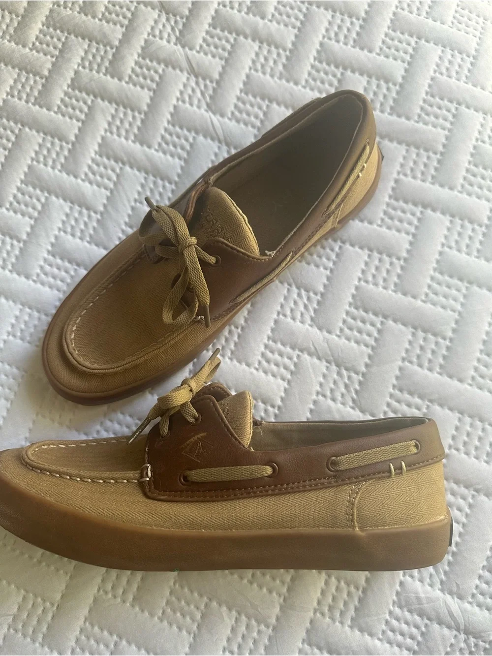 Sperry Canvas and Leather TopSiders Size 9